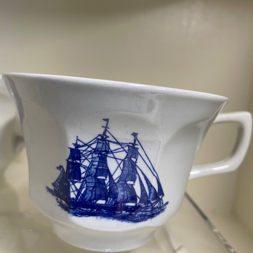 Wedgwood American Clipper blue and white transferware teacups / 2 - Picture 2 of 5